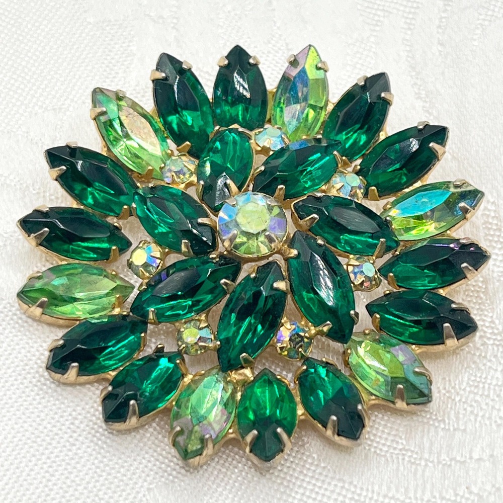 Vintage MCM Green AB Aurora Borealis Rhinestones Starburst Gold Tone Brooch